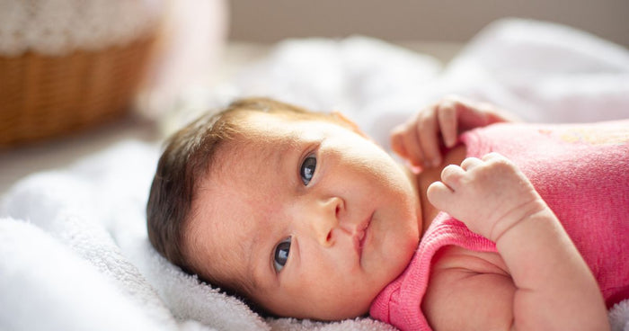 Combien d’heures de sommeil pour un bébé d’un mois
