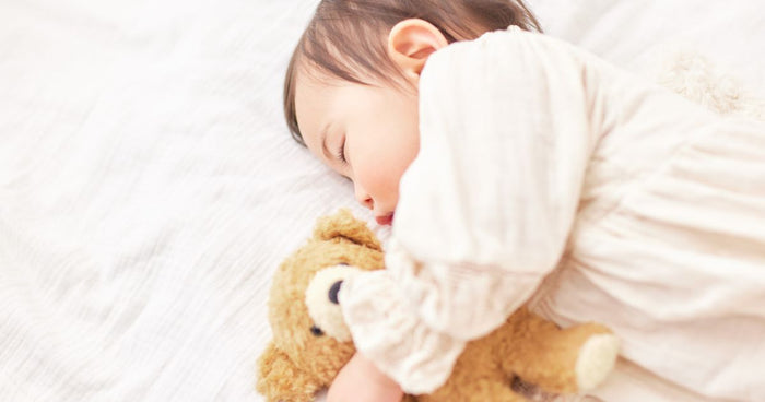 Combien d’heures de sommeil pour un bébé de 5 mois